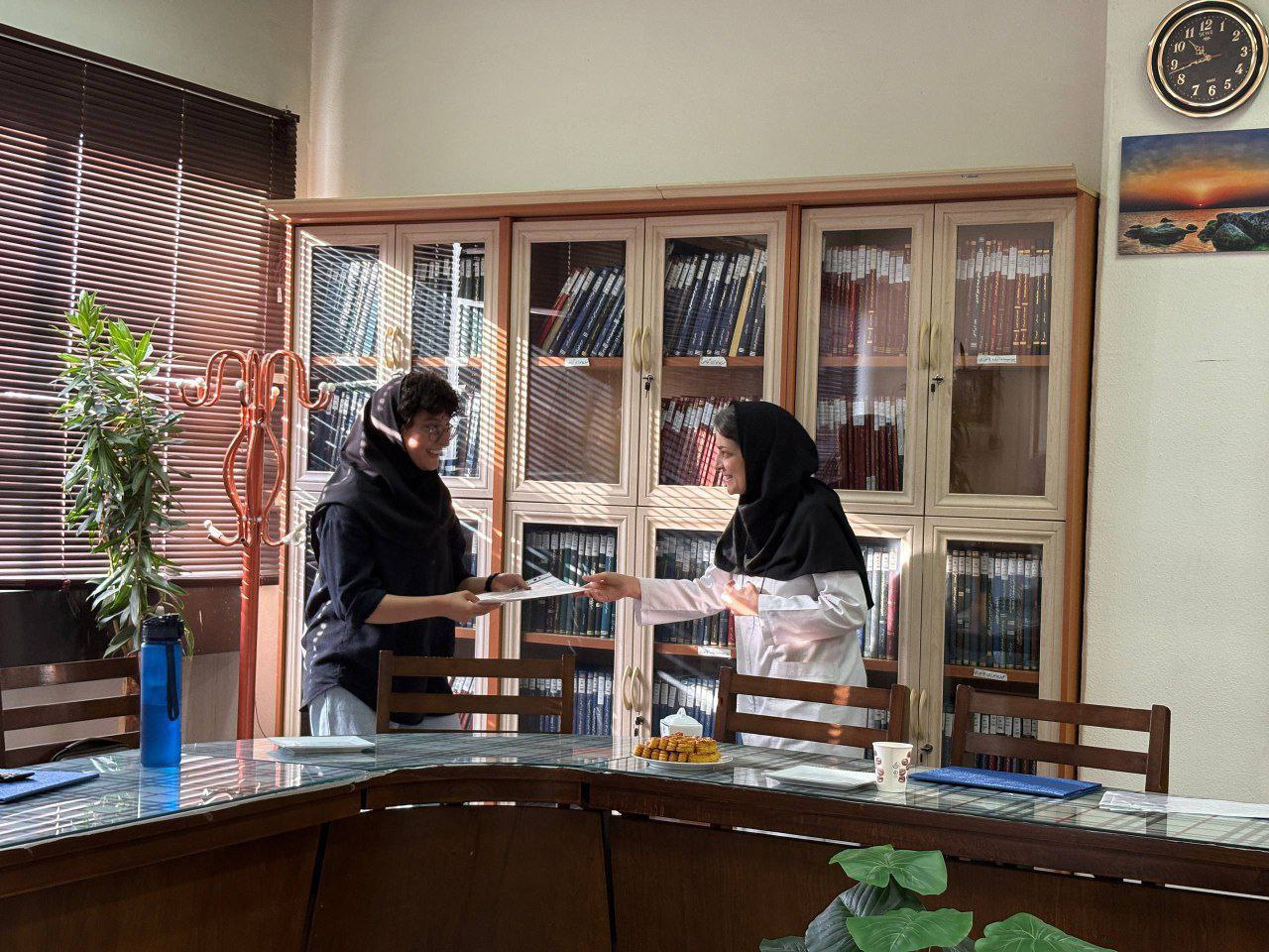 photo 5908819082042525887 y