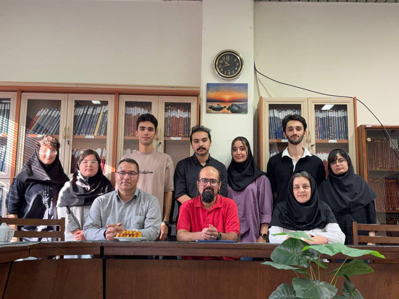 photo 5908819082042525888 y